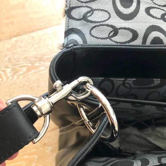 Designer Travel Bag by Jadavé - Picture 9 of 15